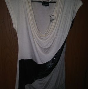 Beautiful women's daytrip top